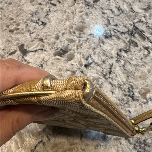 COACH SIGNATURE C Tan Wristlet With Leather Trim And Signature Pattern - Picture 7 of 11